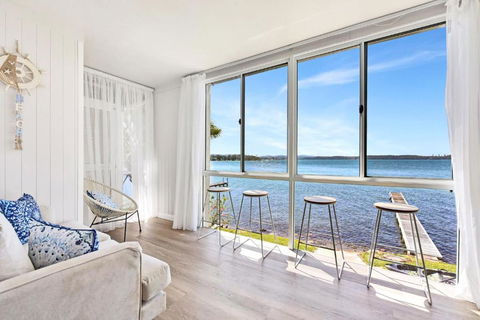 New Property Silverwater Serenity Shores Absolute Waterfront On The Lake - Yamba Accommodation 3