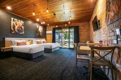 Nightcap At Macquarie Inn - Yamba Accommodation 0