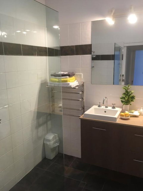 Newport Cottage, 5 Guests 7 Days Min - Yamba Accommodation 1