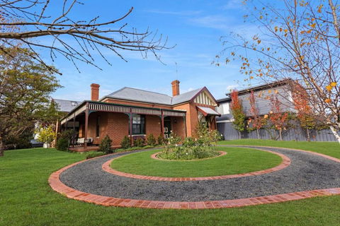Noble View - Yamba Accommodation 0