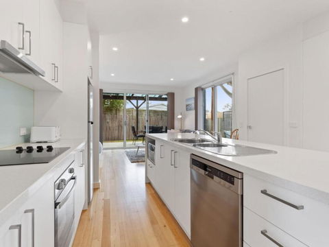 Normanby Coastal- Walk To Town & Beach, Free Wifi & Netflix, All Linen Included. - Yamba Accommodation 3
