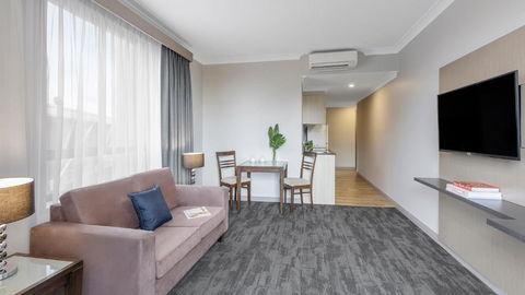 Oaks Sydney North Ryde Suites - Yamba Accommodation 2