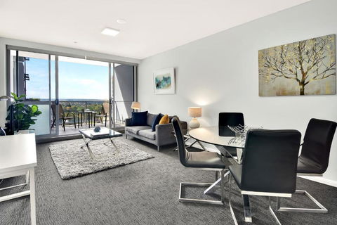 North Sydney Large Two Bedroom MIL2252402 - Yamba Accommodation 1
