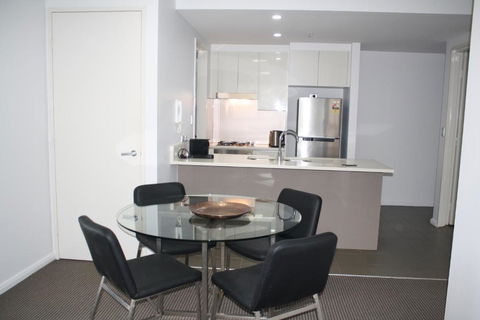 North Sydney Wyndel Apartments-MIL1005 - Yamba Accommodation 2