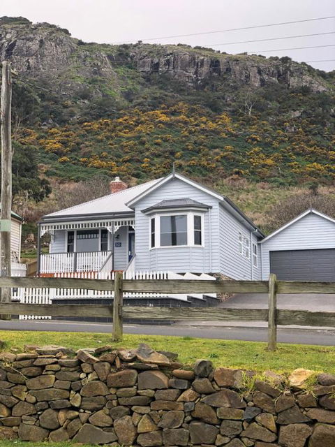 Number 10 -Queen Room With B/fast - Yamba Accommodation 1