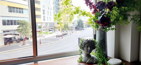 NYC Loft Brisbane, Free Parking! - Yamba Accommodation 1