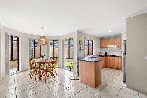 Oasis Springs - Yamba Accommodation 2
