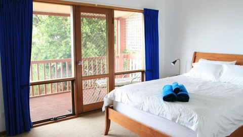 Ocean Blue KI. Absolute Ocean Front, Free WiFi - Yamba Accommodation 1
