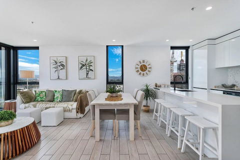 OPUS Apartment - Beach At Your Doorstep Short Walk To Light Rail - Yamba Accommodation 3