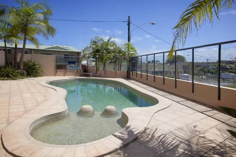 Oceanview 6 With Rooftop Terrace & Spa - Yamba Accommodation 3