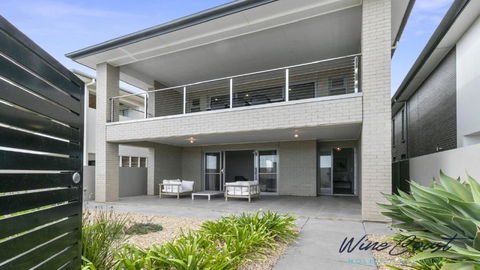 Oceanview Escape By Wine Coast Holidays - Yamba Accommodation 2