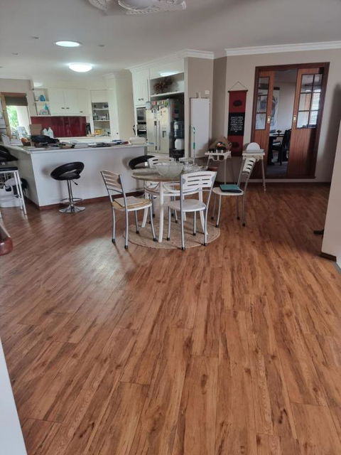 Open Plan Large Home - Yamba Accommodation 0