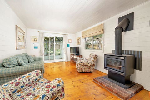 Orchard Cottage Alpine Southern Highlands - Yamba Accommodation 1