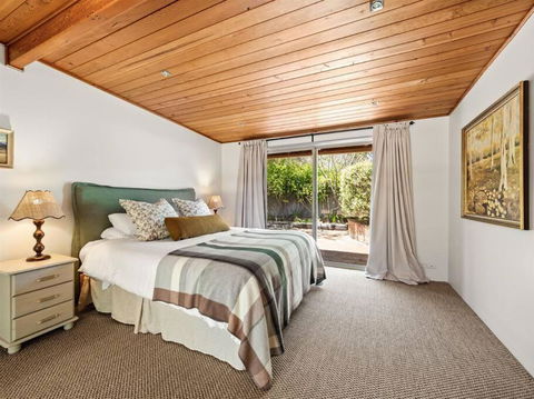 Orchard Homestead Countryside Retreat - Yamba Accommodation 1