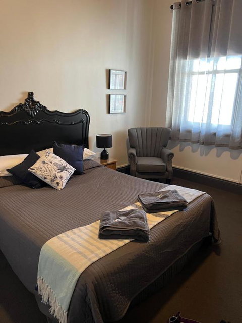 Oriental Hotel Tumut - Yamba Accommodation 0