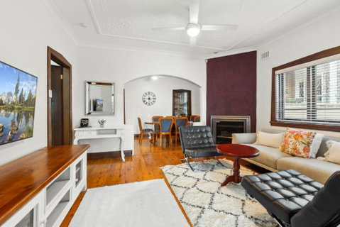 Outstanding 4-Bed Home With Garden Pool & More - Yamba Accommodation 2