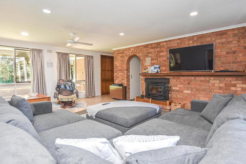 Ovens Valley Retreat - Yamba Accommodation 3
