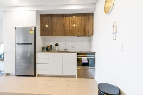 Parliamentary Triangle 1BR Apartment - Yamba Accommodation 2