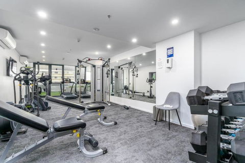 Park Avenue Apt In The Heart Of The City - Yamba Accommodation 1