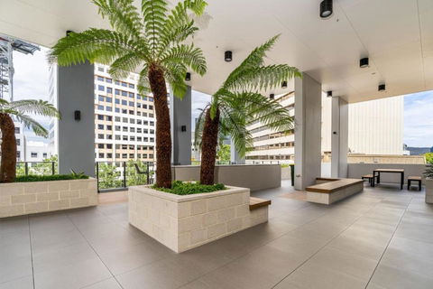 Park Avenue Apt In The Heart Of The City - Yamba Accommodation 2
