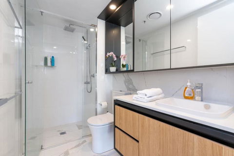 Park Avenue Apt In The Heart Of The City - Yamba Accommodation 3