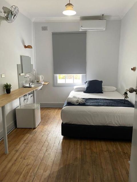 Parkes Hotel - Yamba Accommodation 3