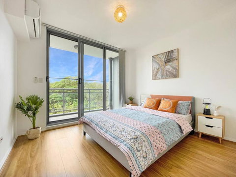 ParkView Apt & Private Parking & Close To Station - Yamba Accommodation 2
