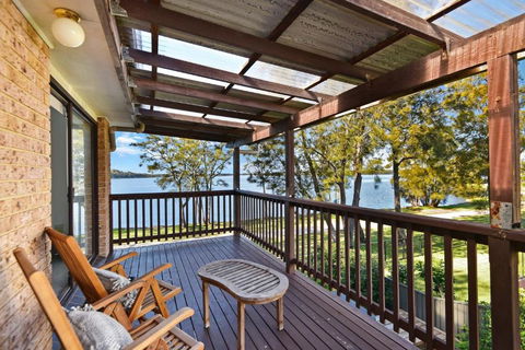 Parkway Lakehouse - Yamba Accommodation 2
