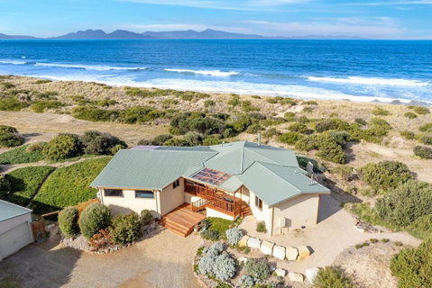 Peace & Plenty - Yamba Accommodation 0