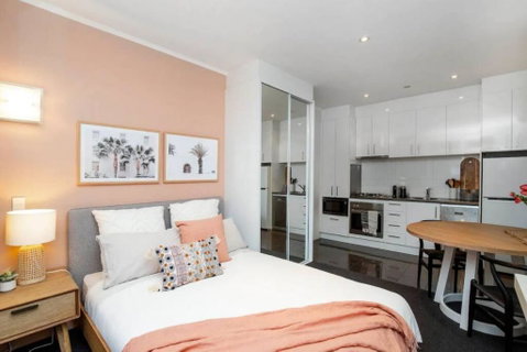 Peach On Sussex North Adelaide - Yamba Accommodation 1