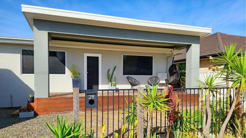 Pelican Lake Retreat - Yamba Accommodation 0