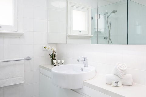 Perfect Located Cosy Studio In Sydney - Yamba Accommodation 3