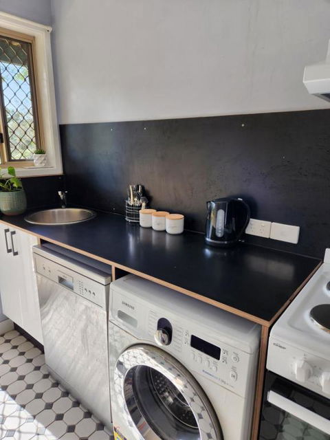 Poinciana Room - Yamba Accommodation 3