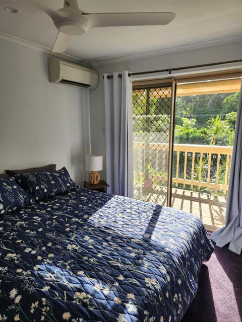 Poinciana Room - Yamba Accommodation 0