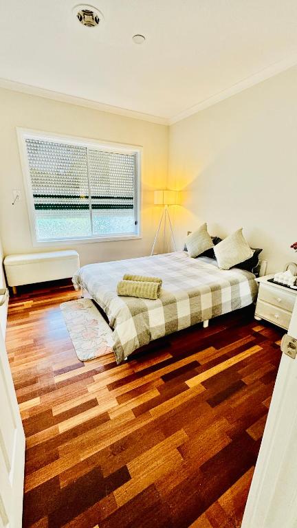 Perfect Peacefully Room In Melbourne - Yamba Accommodation 3