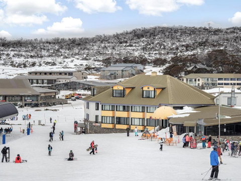 Perisher Manor Hotel - Yamba Accommodation 1