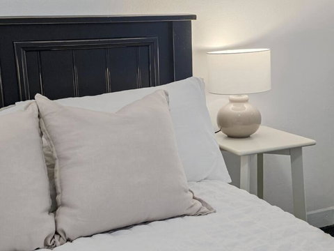 Peters Rest Central Wagga - Yamba Accommodation 3