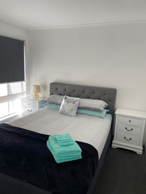 Pets Welcome Central And Convenient - Yamba Accommodation 3