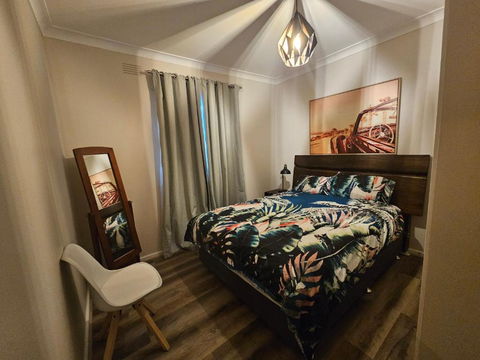 Phoenix House - Yamba Accommodation 0