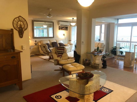 Phoenixonking - Yamba Accommodation 2