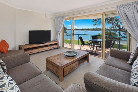 PICNIC7- PICTURE PERFECT PICNIC POINT - Yamba Accommodation 0