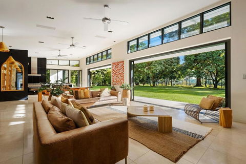 Pine Mountain - Yamba Accommodation 1