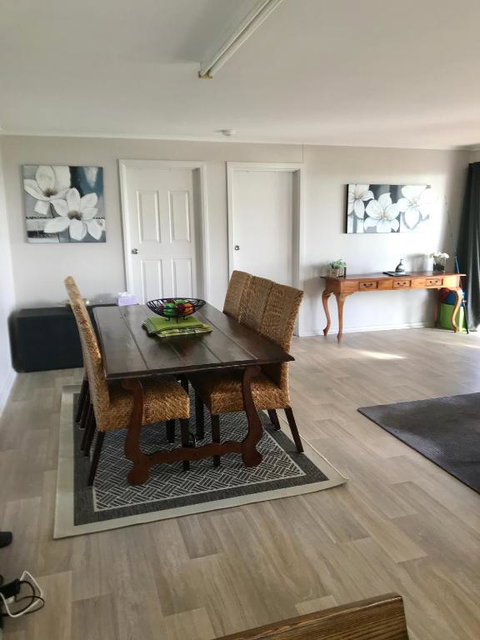 Pine View Holiday Rental - Yamba Accommodation 2