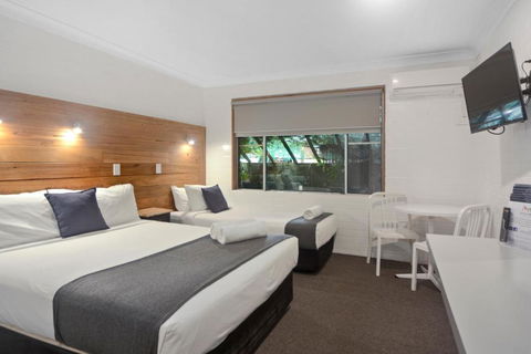 Pleasant Way River Lodge - Yamba Accommodation 1