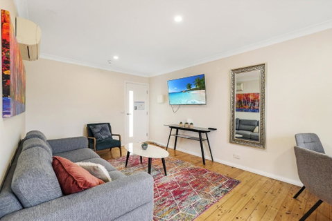 Prickly Pear Stays Jesmond - Short Term Accommodations - Yamba Accommodation 1