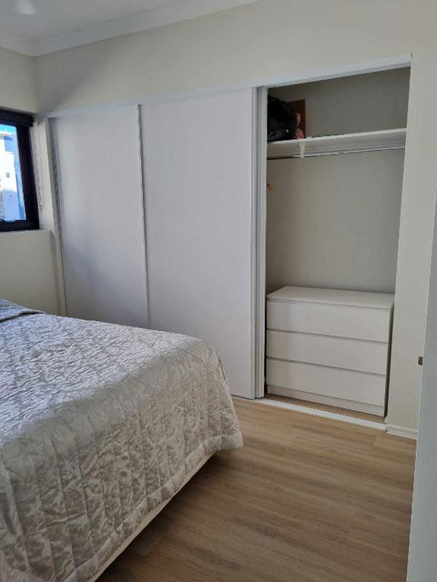 Private Bedroom And Bathroom In A Shared Apartment - Yamba Accommodation 1
