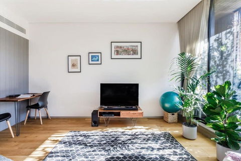 Premium Executive Apt In The Heart Of Fitzroy - Yamba Accommodation 3