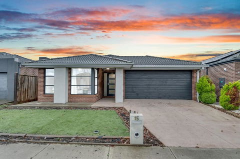 Private Room Cbd Airport 20 Min - Yamba Accommodation 1