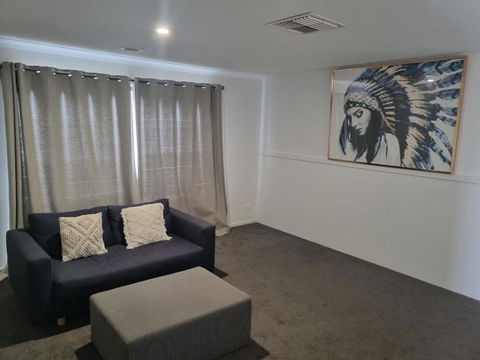Private Room Cbd Airport 20 Min - Yamba Accommodation 2
