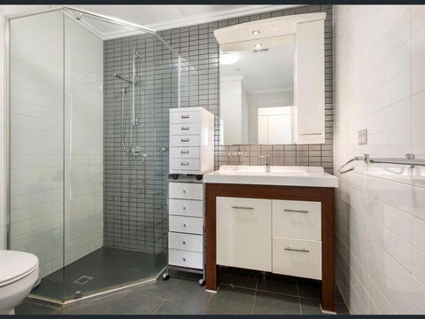 Private Room With Shared Washroom Only In 3bhk Apartment - Yamba Accommodation 2